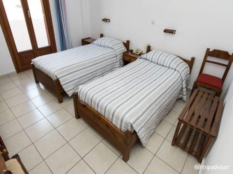 Artemis Hotel Agios Stefanos  Eksteriør billede